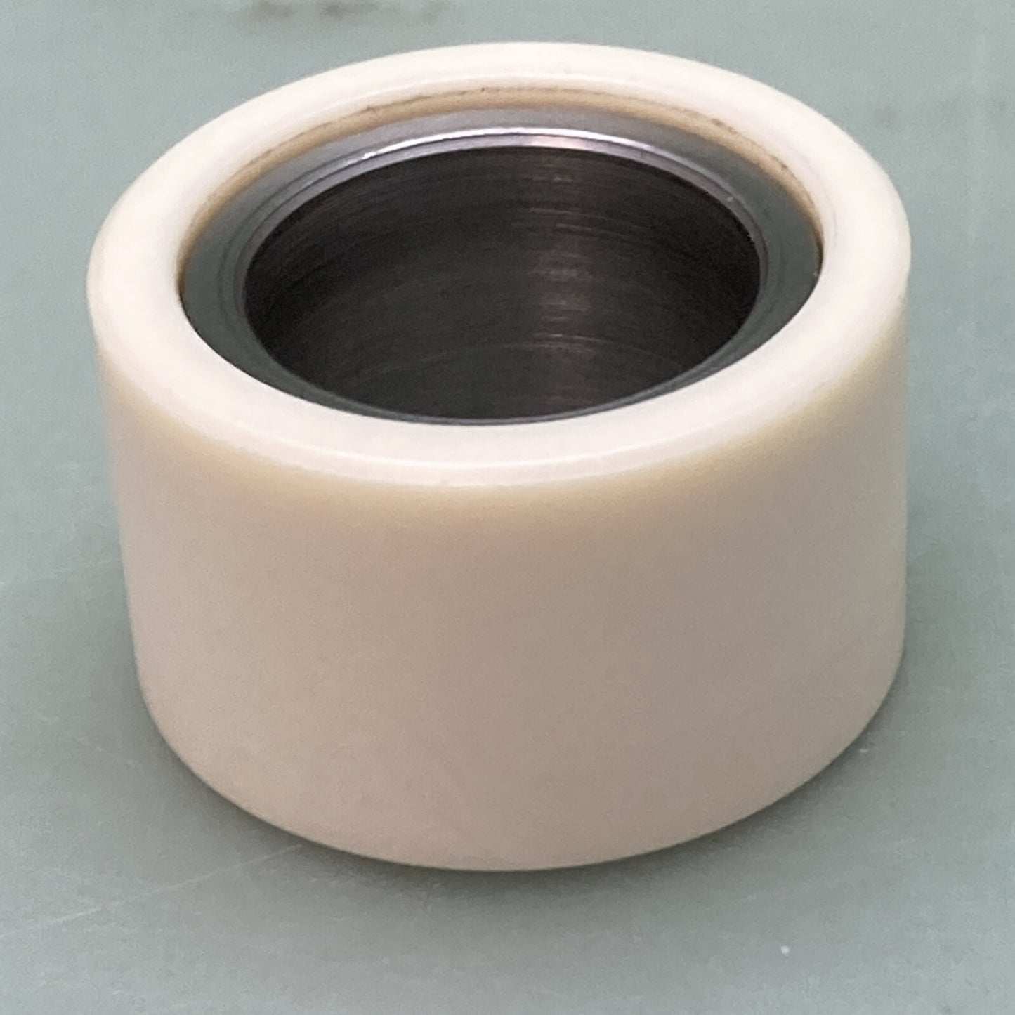 NEW GENUINE SUZUKI 21650-09F51 Roller, Movable Drive