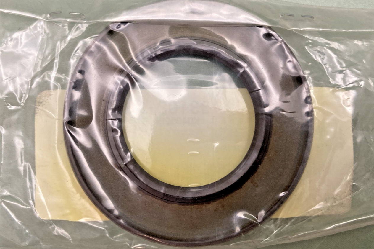 NEW GENUINE YAMAHA 93102-35423 Oil Seal, Sd - Type