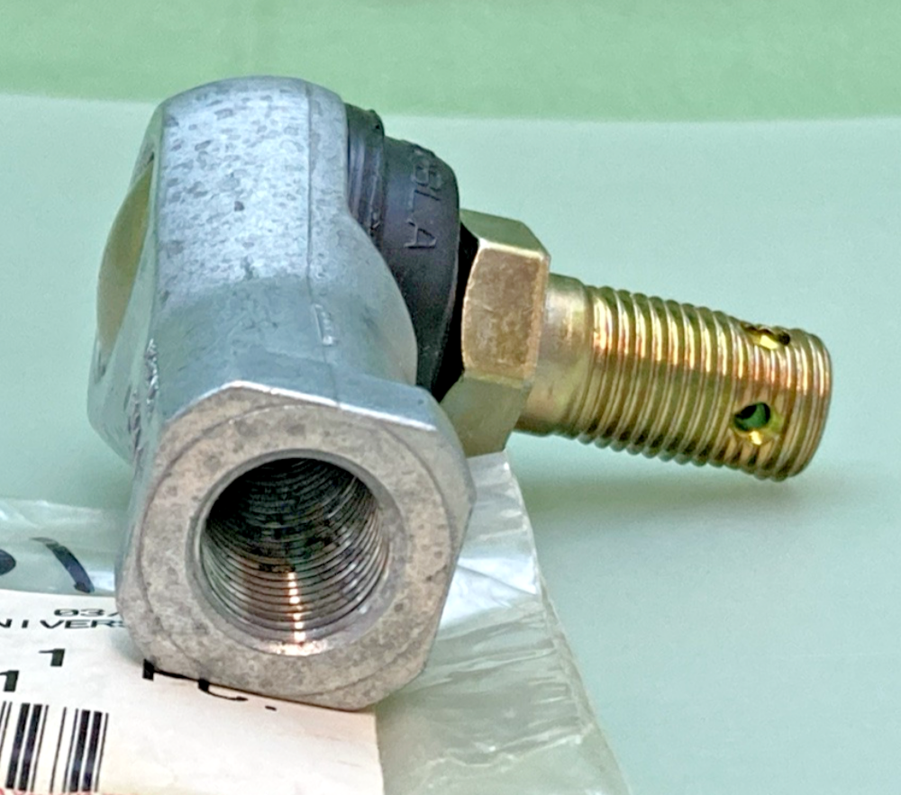 NEW GENUINE YAMAHA 5ND-F3845-01 Joint, Universal 2