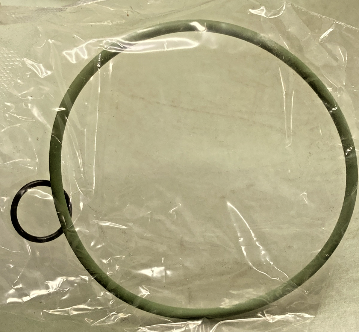 NEW GENUINE VOLVO 20779040 FILTER