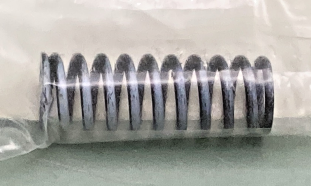 QTY 2 NEW GENUINE YAMAHA 90501-237L0 Spring, Compression