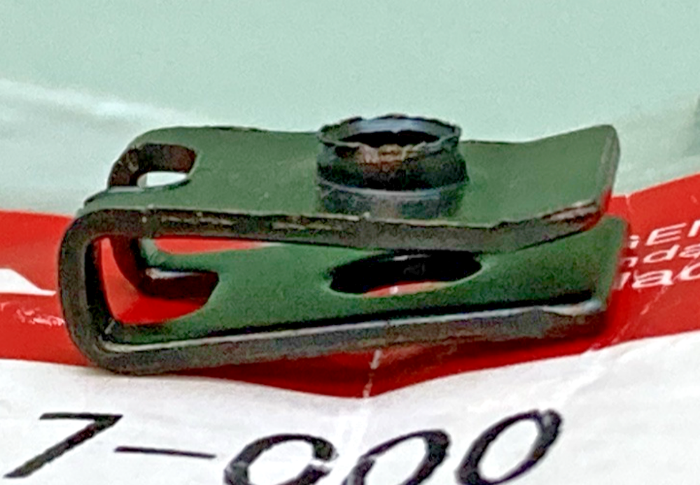 NEW GENUINE HONDA 64527-ML7-000 Nut, Clip (4MM)