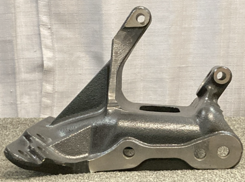 NEW REPLACES MACK 22023113 Drive Motor Mount
