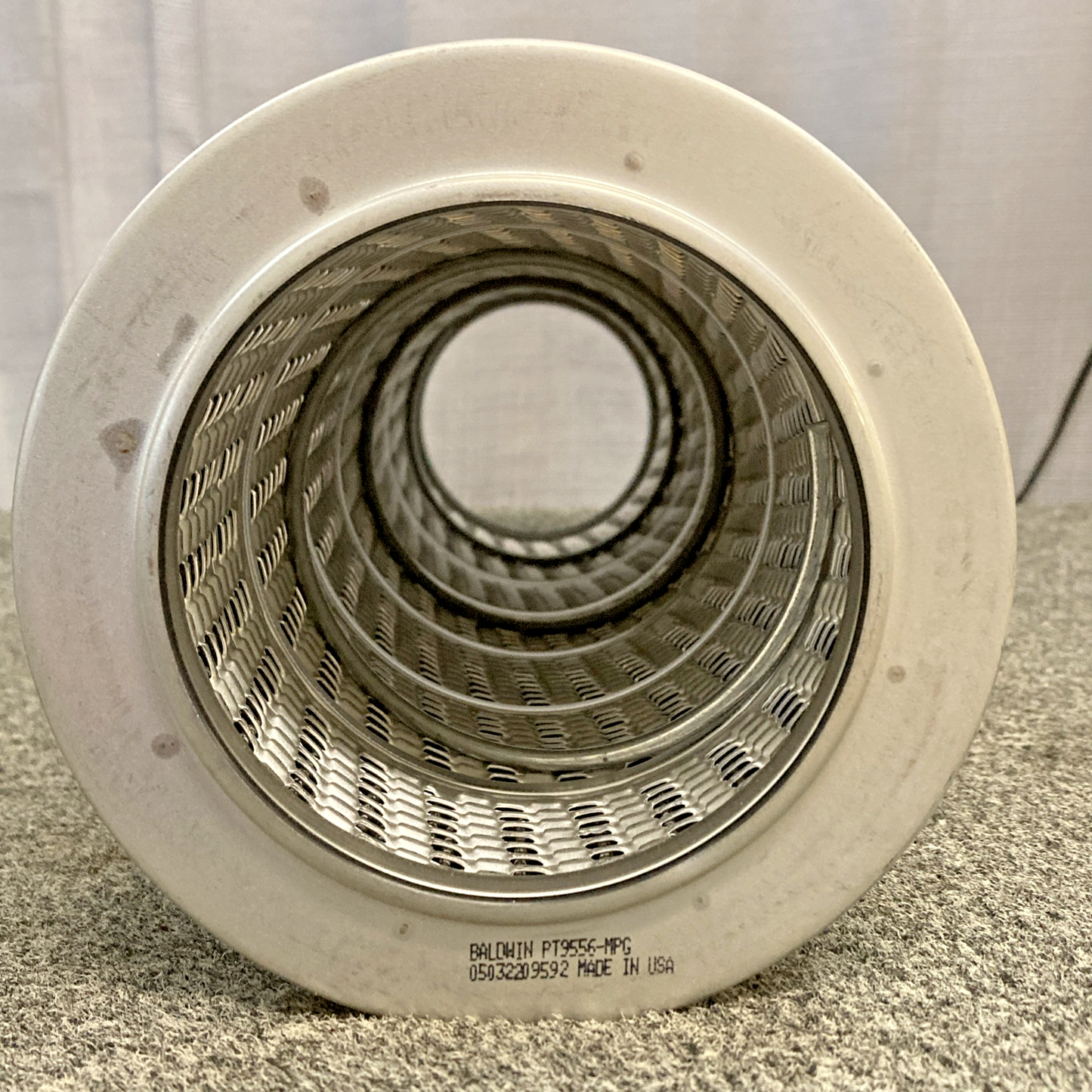 NEW GENUINE BALDWIN PT9556-MPG Hydraulic Filter Elements