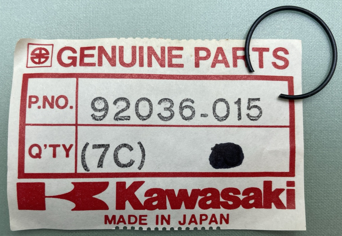QTY 2 NEW GENUINE KAWASAKI 92036-015 Ring - Snap, Piston Pin