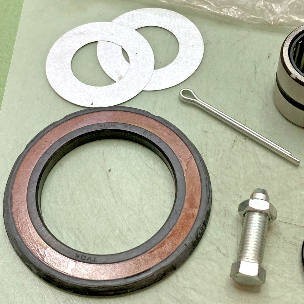 NEW GENUINE PROMATCH A000013901 KING PIN KIT INCOMPLETE KIT FOR CAT