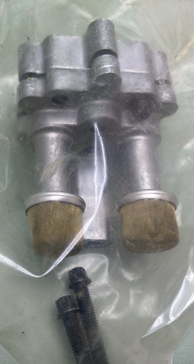 NEW GENUINE MERCURY QUICKSILVER 89495 PUMP