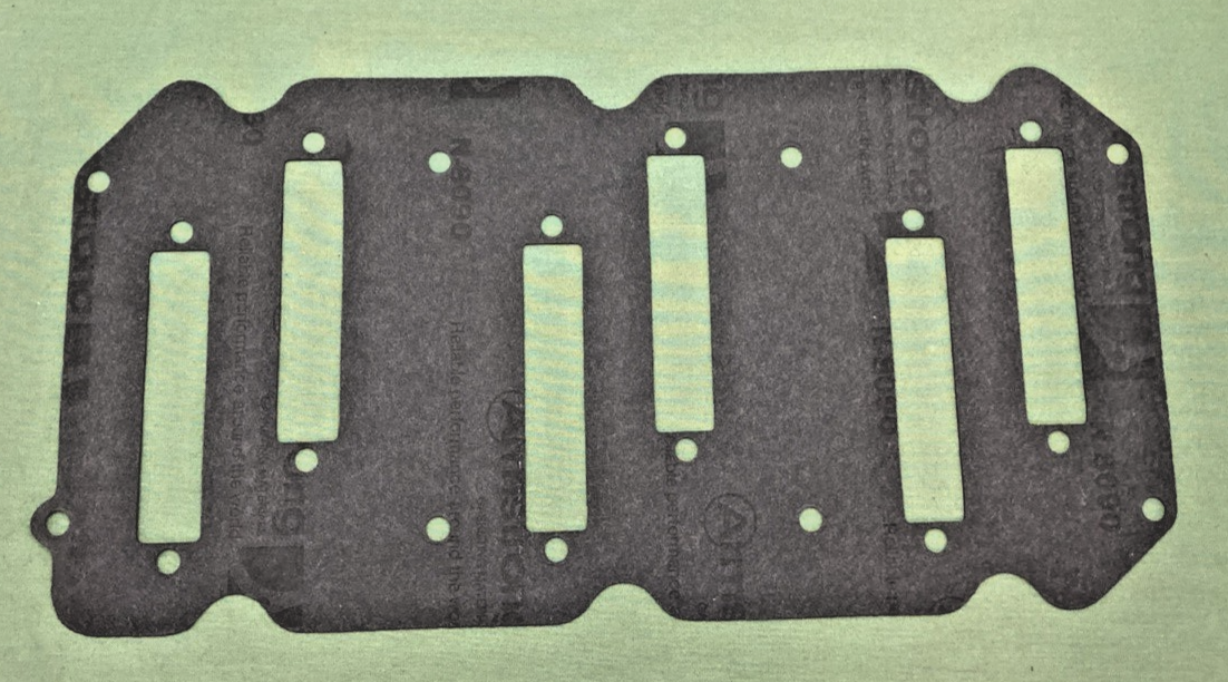 NEW GENUINE MERCURY 27-822061 Reed Block Housing Gasket