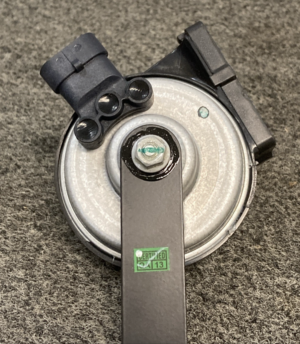 NEW GENUINE HYSTER 4247447 FORK LIFT HORN