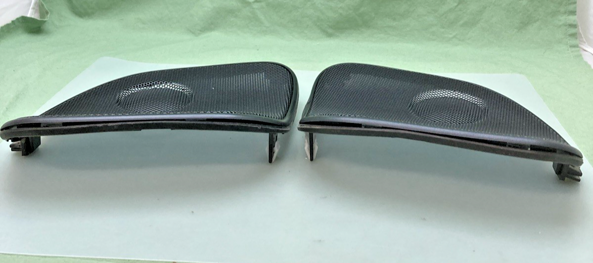 NEW REPLACES Rockford Fosgate HD44504 HD Road Glide Fairing Speaker Grill SET