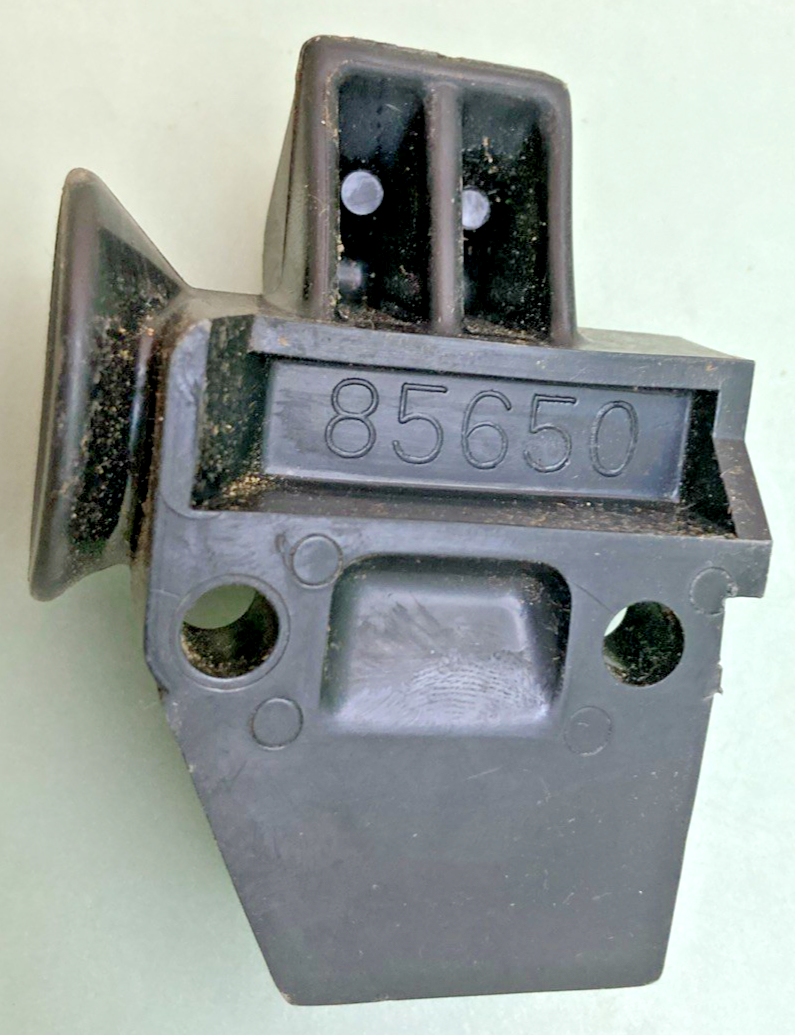 NEW GENUINE MERCURY QUICKSILVER 86386A BRACKET ASSEY, NLA