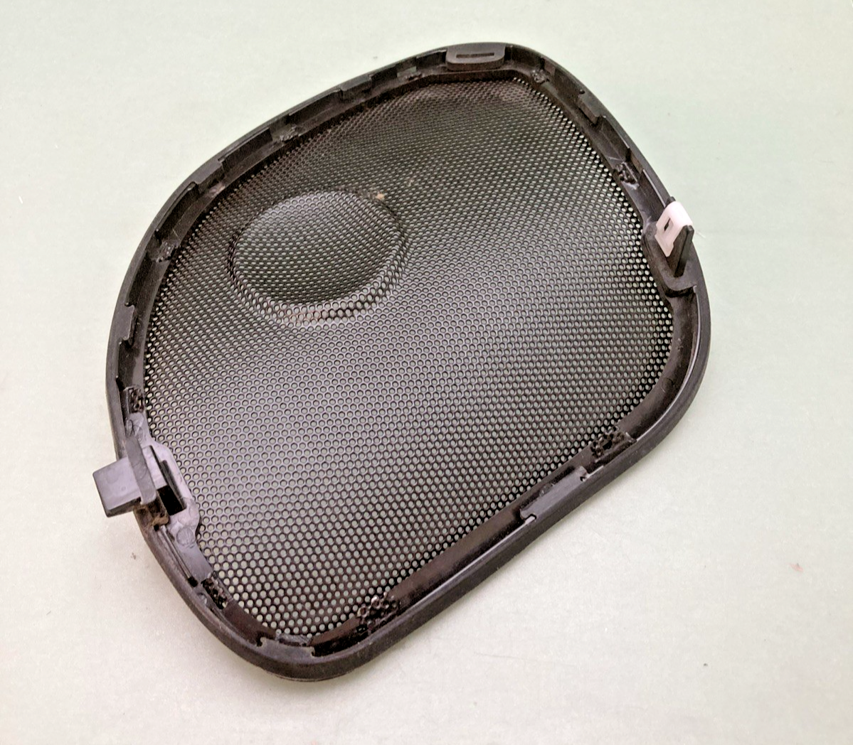 NEW REPLACES HARLEY DAVIDSON 76000593 SPEAKER GRILLE RIGHT