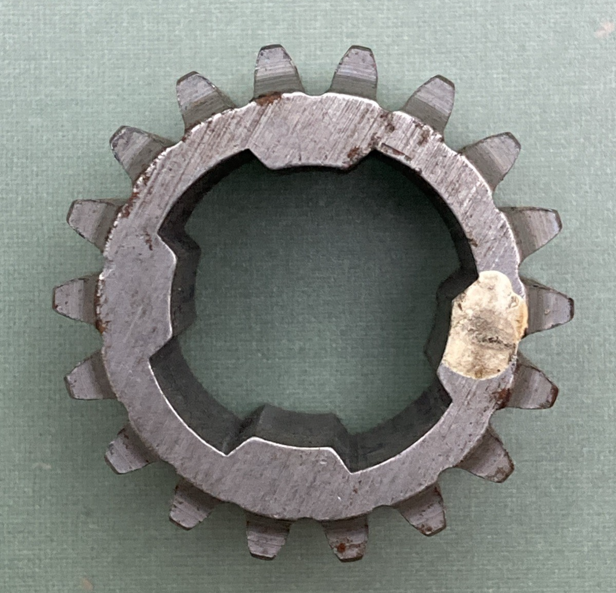 NEW GENUINE HARLEY DAVIDSON 24011-37 Standard Replica Pinion Shaft Gear