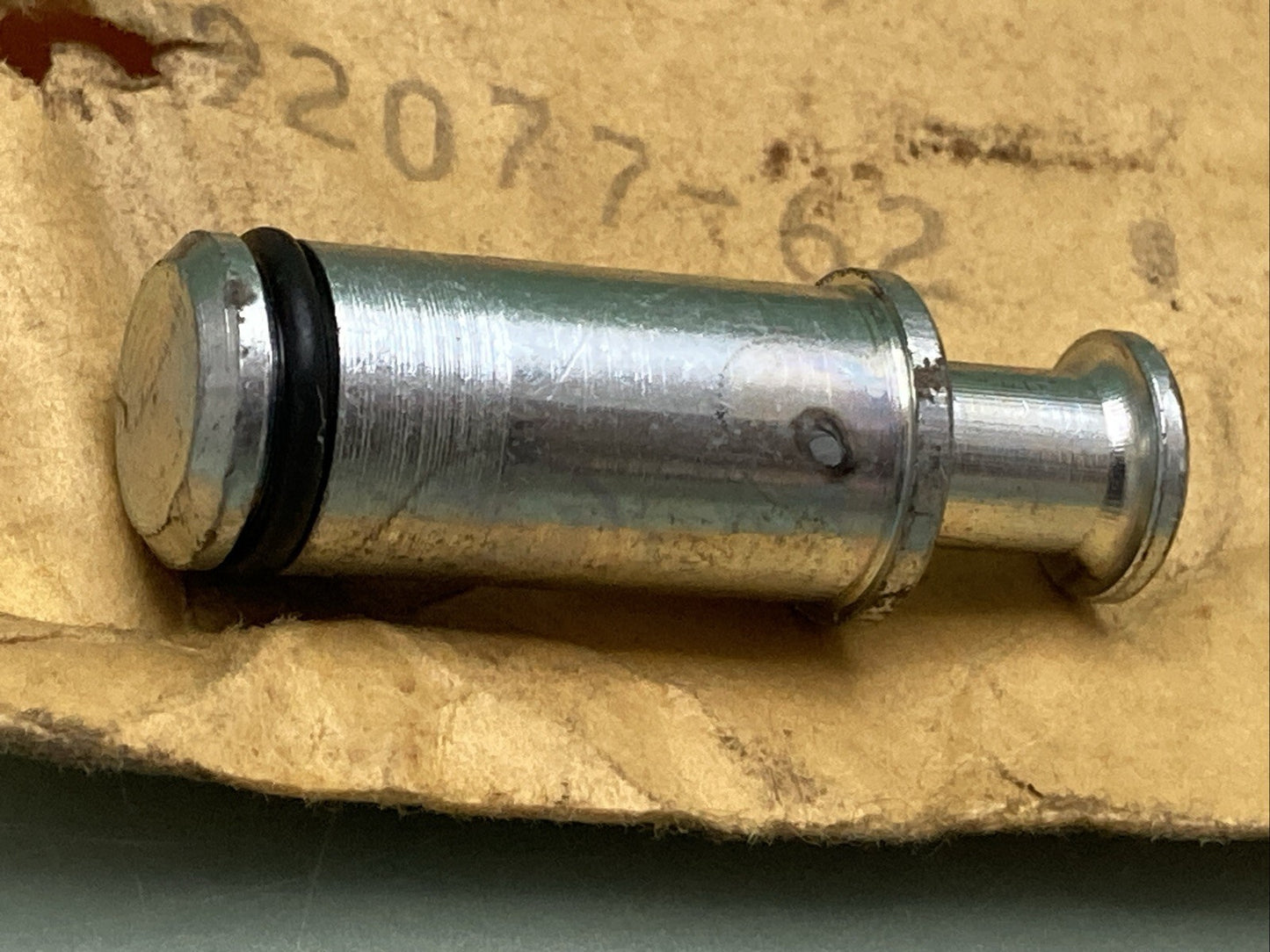 NEW GENUINE HARLEY-DAVIDSON 92077-62 Tachometer plug & o-ring