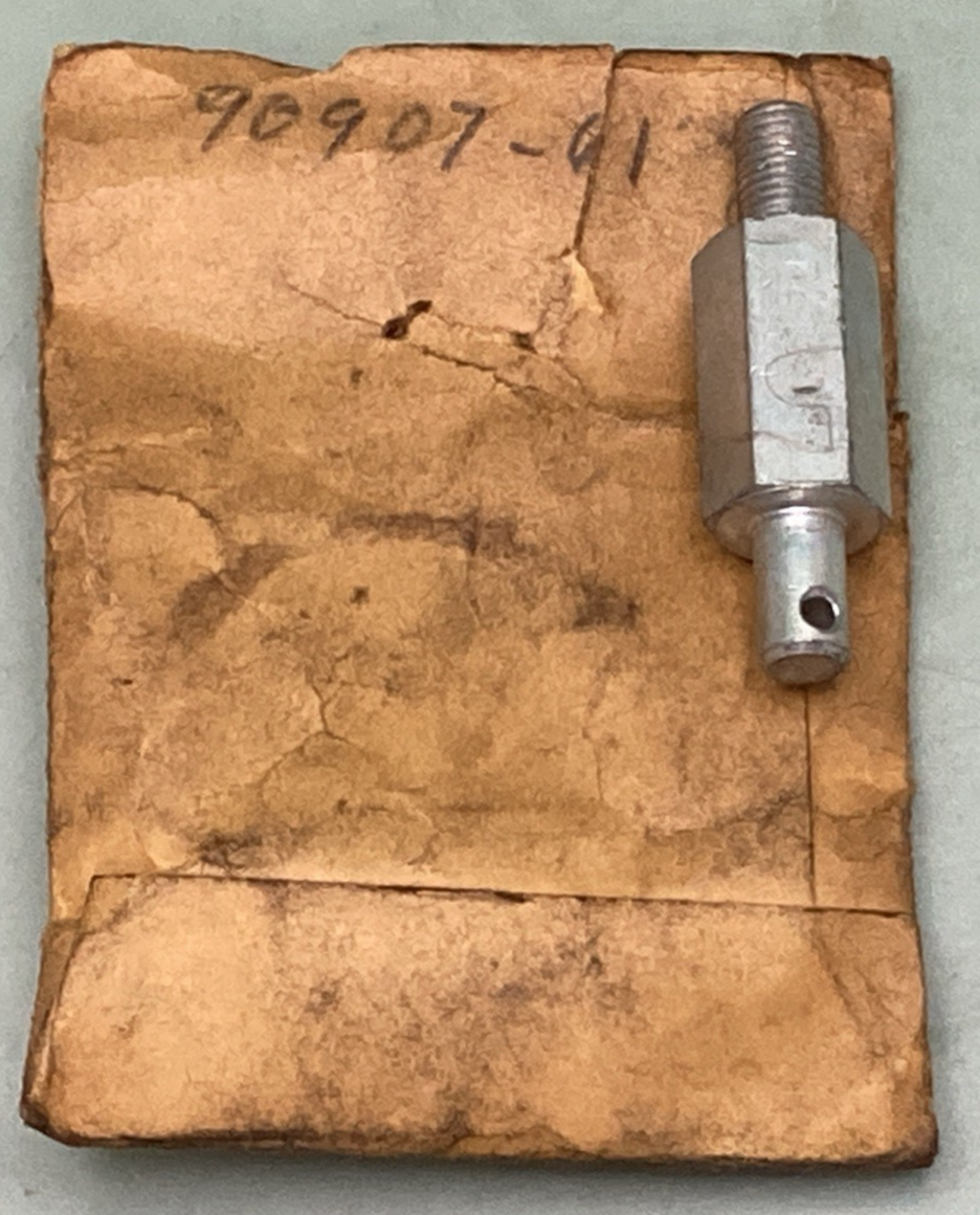 NEW GENUINE HARLEY-DAVIDSON 90907-61 Stud Saddle Bag mounting