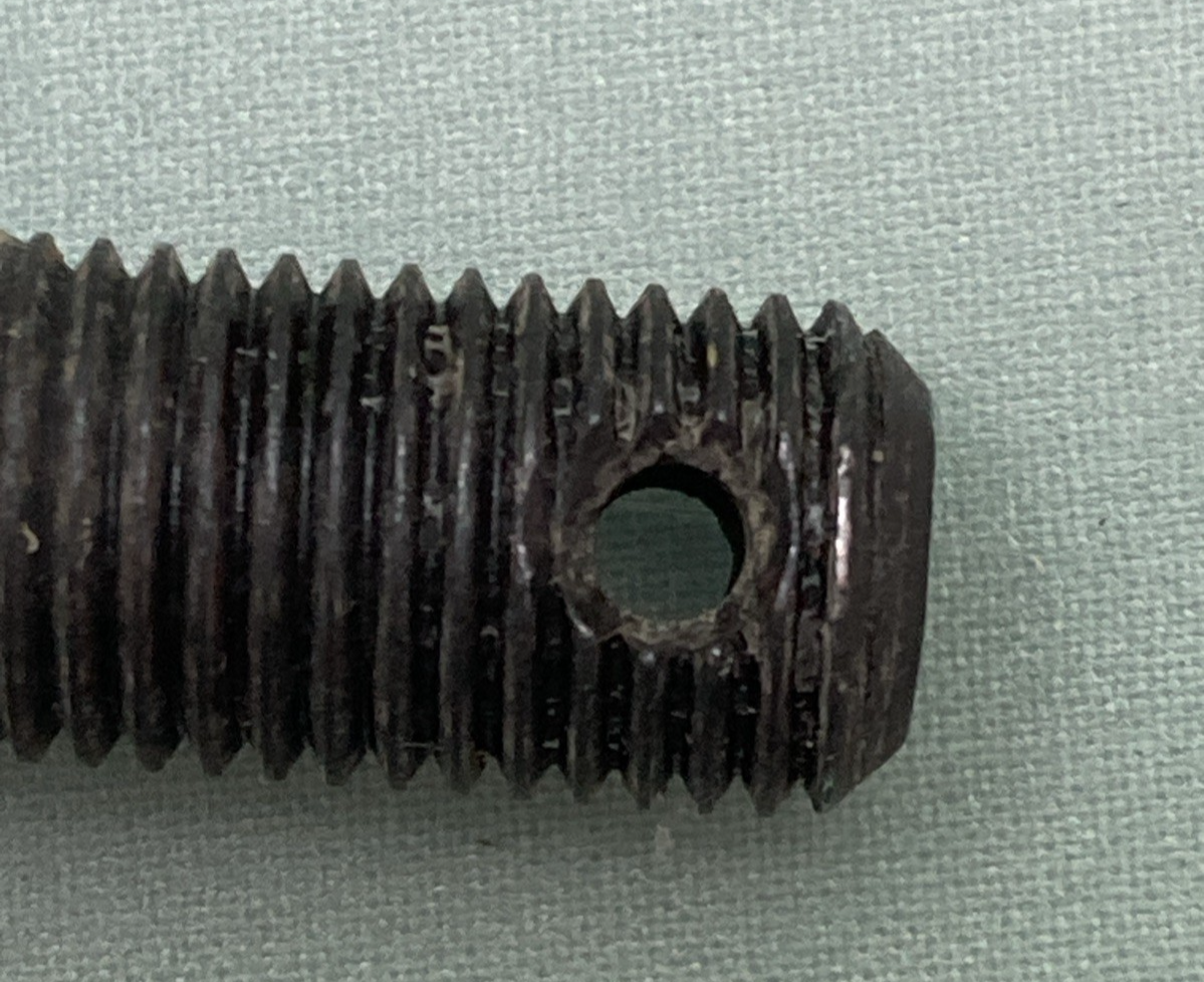 NEW REPLACES HARLEY DAVIDSON 16865-52 Bolt, top motor mount