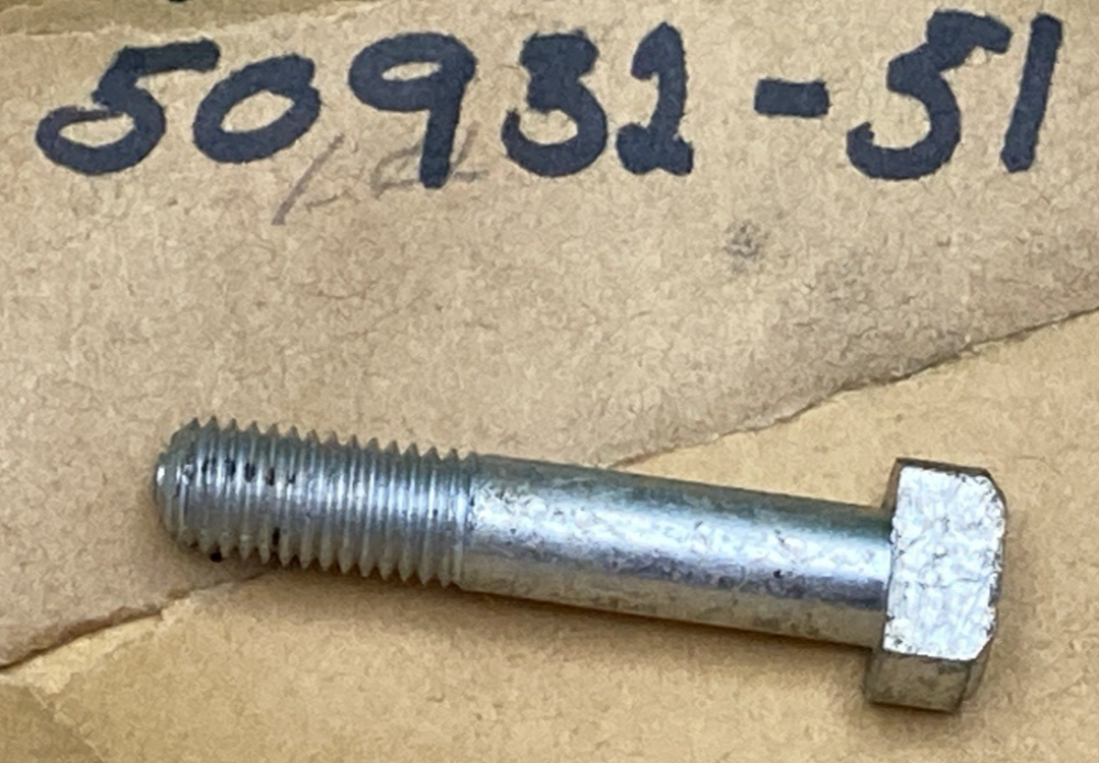 NEW REPLACES HARLEY DAVIDSON 50932-51 Screw, footrest shaft