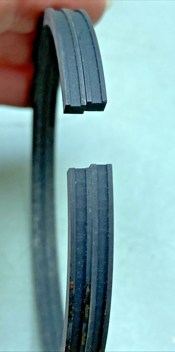 NEW GENUINE HARLEY DAVIDSON 22358-38 PISTON RING SET