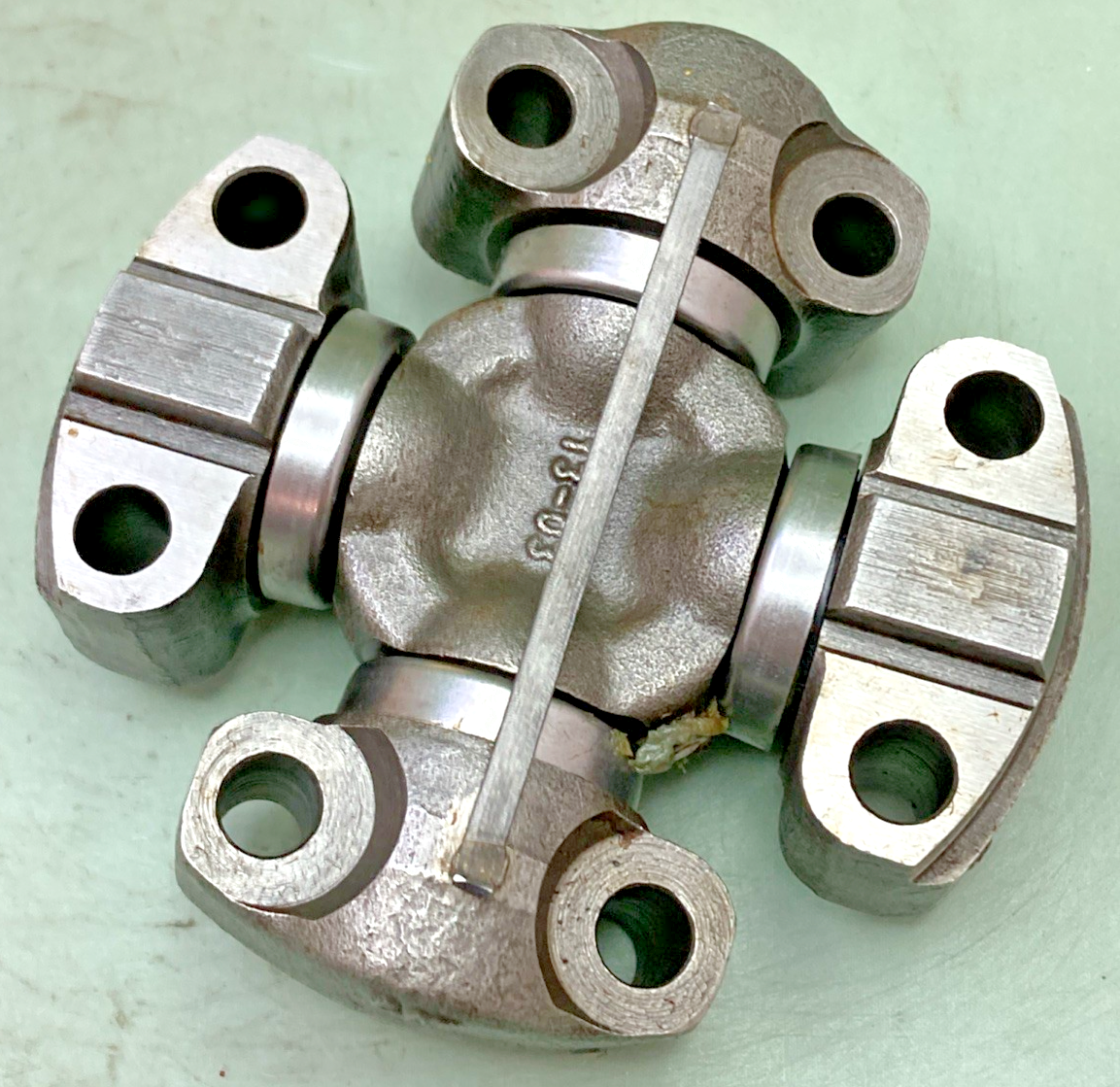 NEW GENUINE CAT 5T-1362 BEARING/U-JOINT