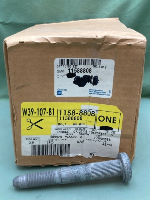 QTY 2 General Motors 11588808 Rear Wheel Bolt New Genuine