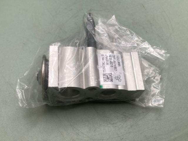 General Motors 85129264 Expansion Valve New Genuine