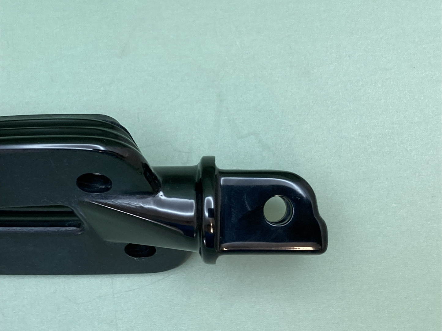 NEW GENUINE HARLEY DAVIDSON 50501850 FTPEG, RDR, ASSY, LH, BLK