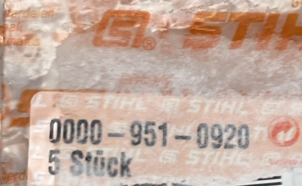 NEW GENUINE STIHL 0000 951 0920 Hexagon Head Screw