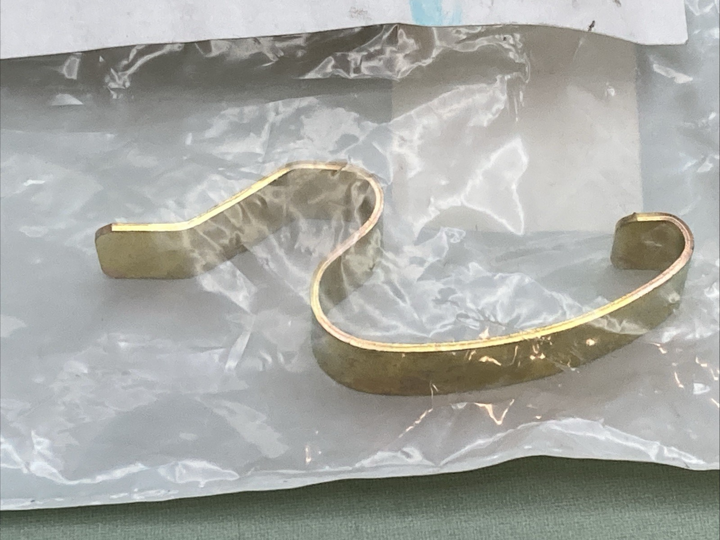 QTY 4 NEW GENUINE ARCTIC 1423-443 CLIP SPRING