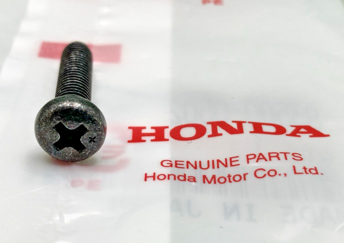 NEW GENUINE HONDA 93500-050220G PAN SCREW