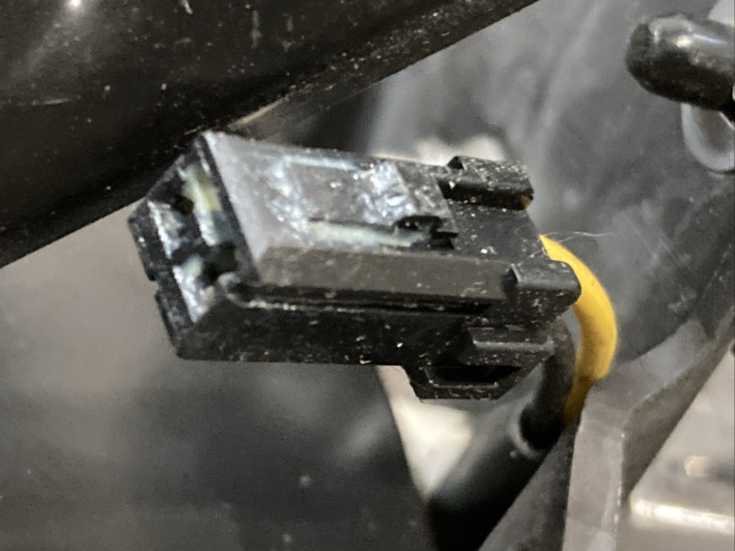 TRIUMPH T2306352 REAR FENDER NUMBER PLATE BRACKET W/ LIGHT