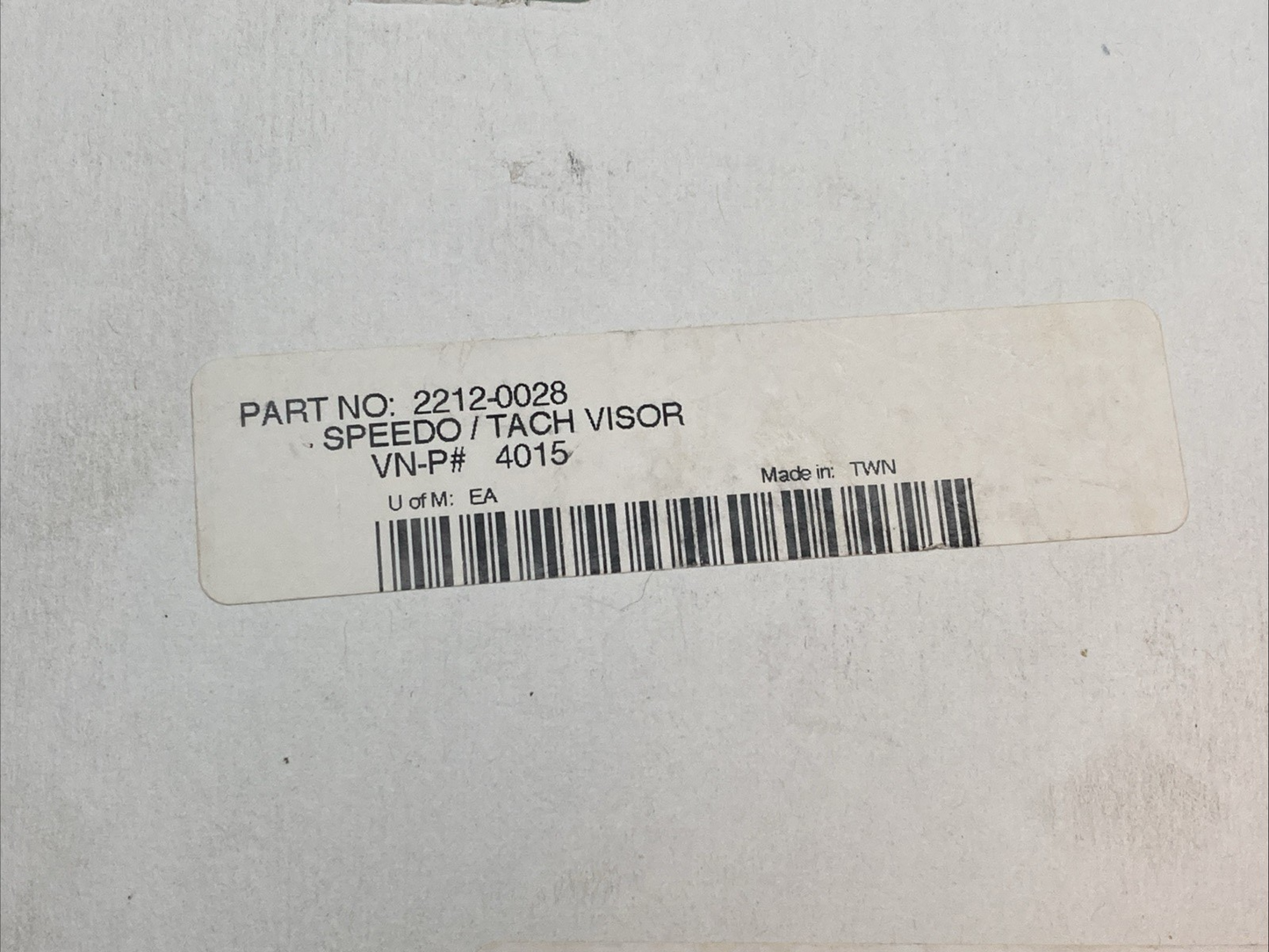 NEW GENUINE KURYAKYN 2212-0028 SPEEDO/TACH VISOR