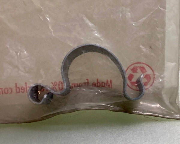 Qty 2 Honda 17223-HM8-000 Spring New Genuine