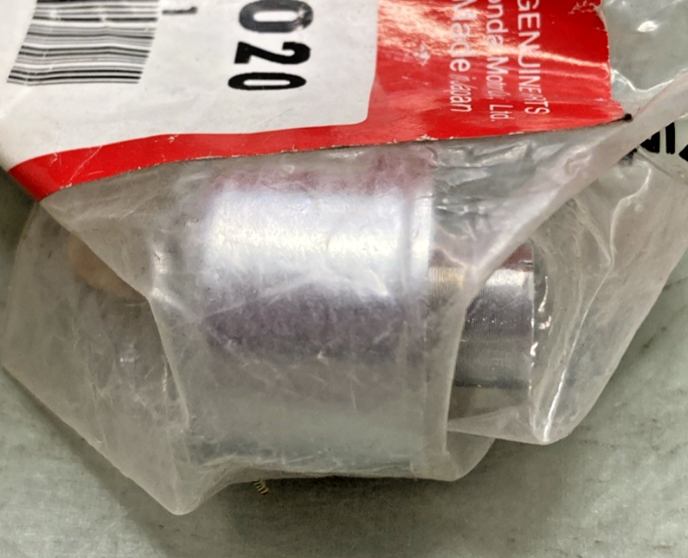 New Genuine Honda 41306-MB0-020 Cap, Breather