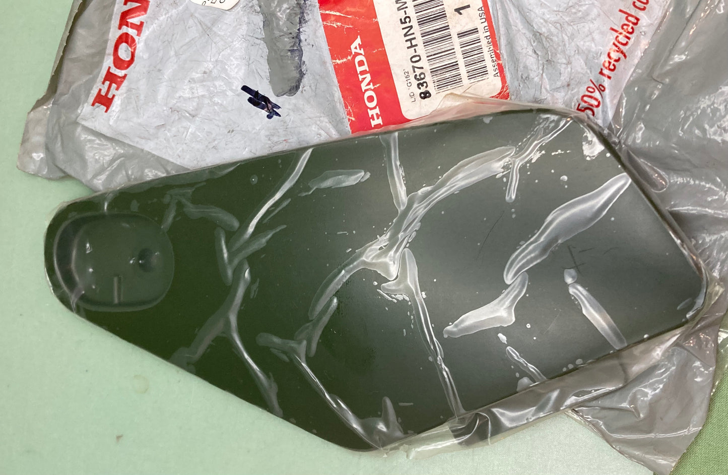 New Genuine Honda 83670-HN5-M40ZA Lid *G152* Adventure Green
