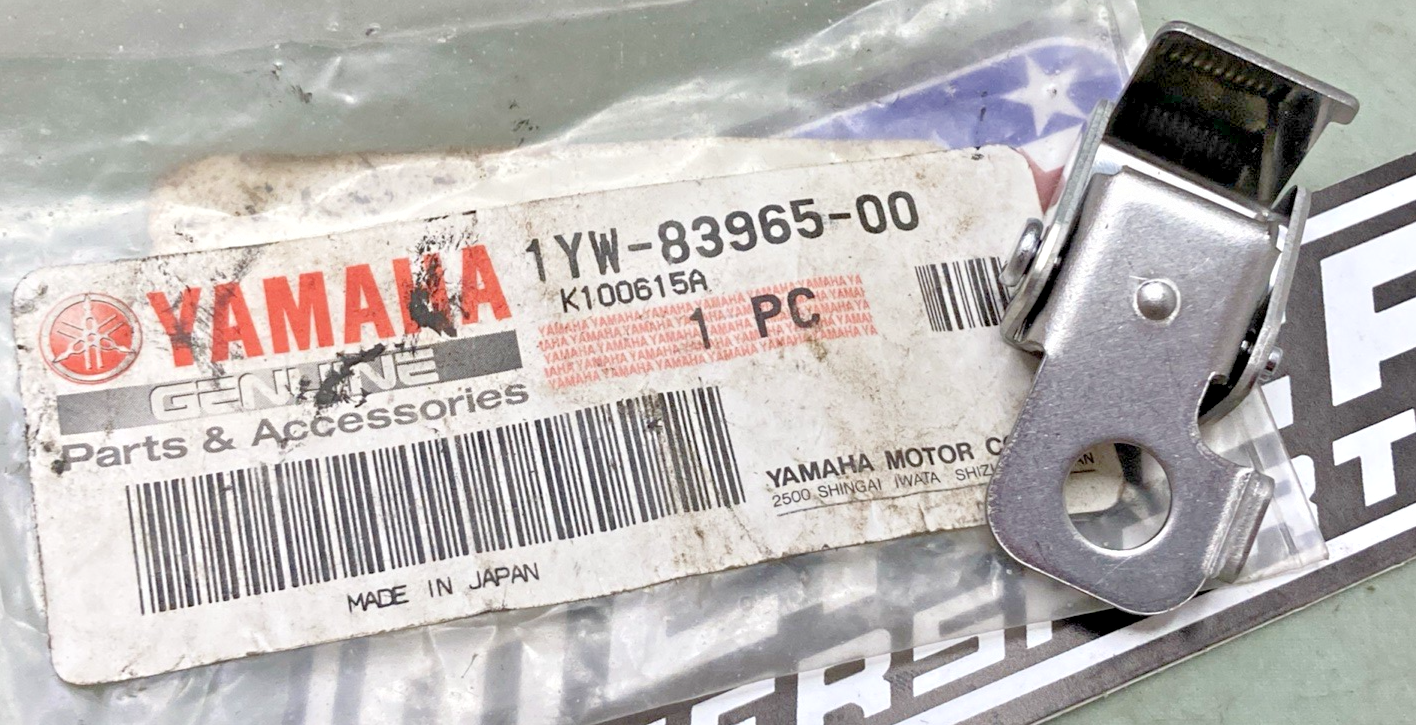 New Genuine Yamaha 1YW-83965-00 Lever Lock