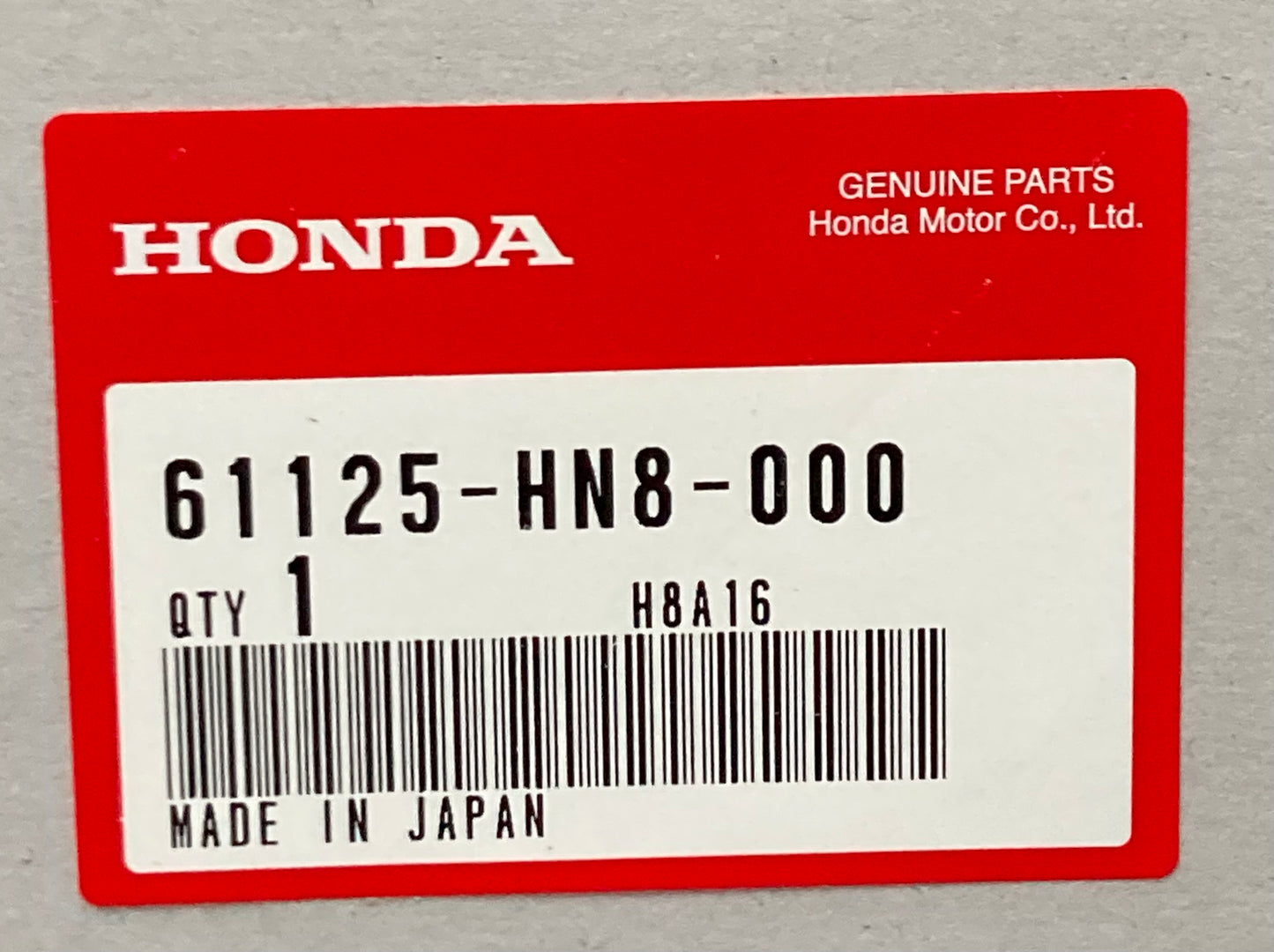 New Genuine Honda 61125-HN8-000 Front Fender Seal