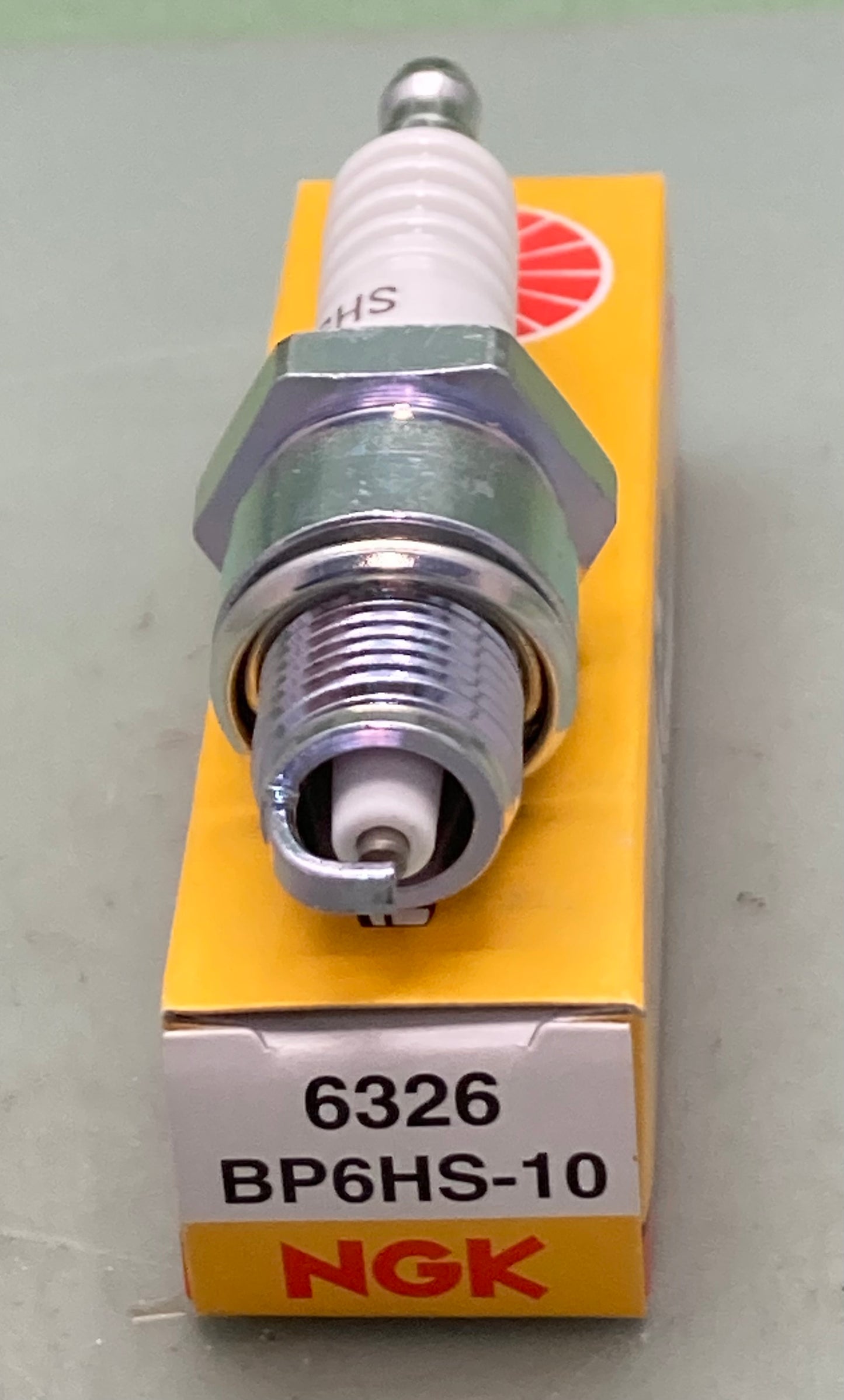 New Genuine NGK 6326 Spark Plug BP6HS-10