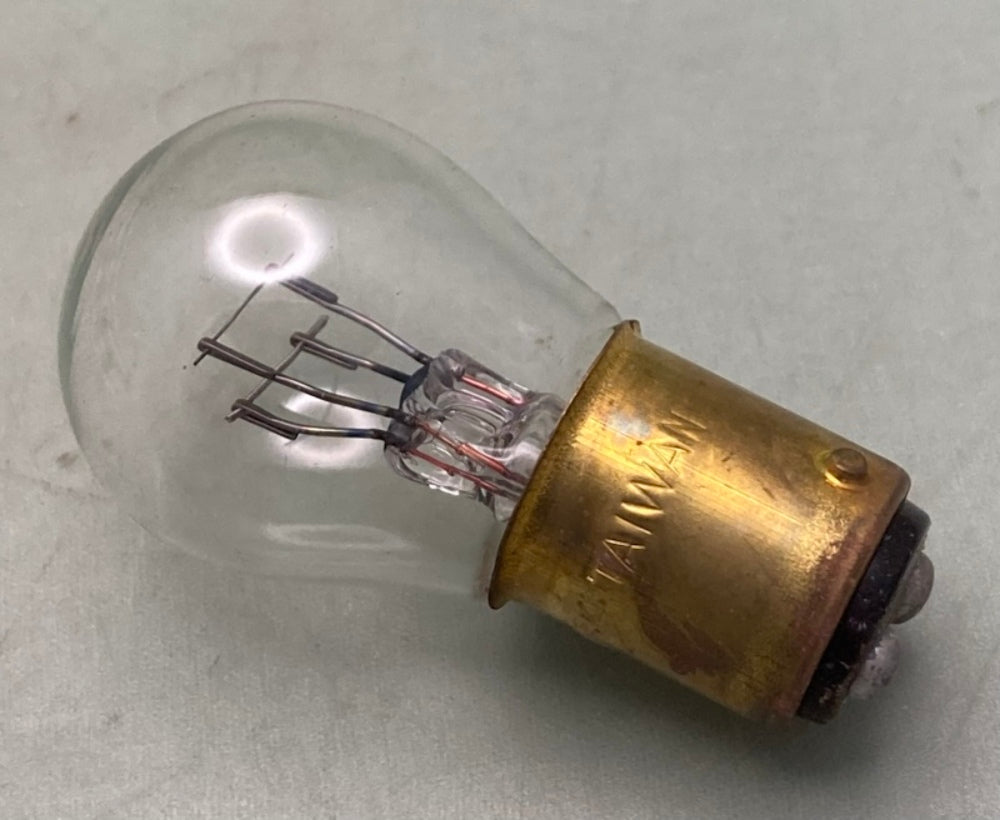 10 PK New Genuine Candlepower 1154 Bulb 6V21/3CP