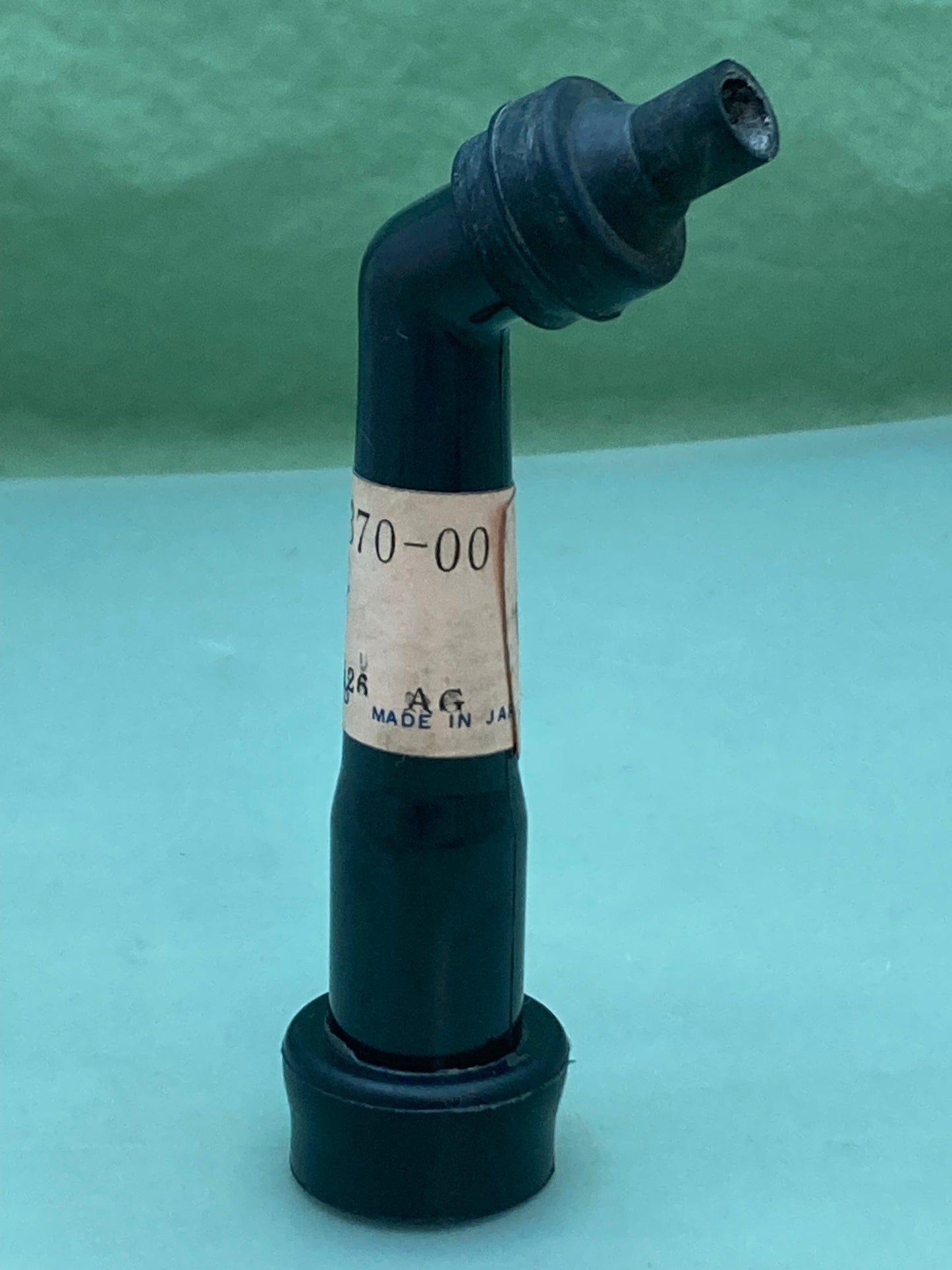 New Genuine Yamaha 371-82370-00 Plug Cap Assembly