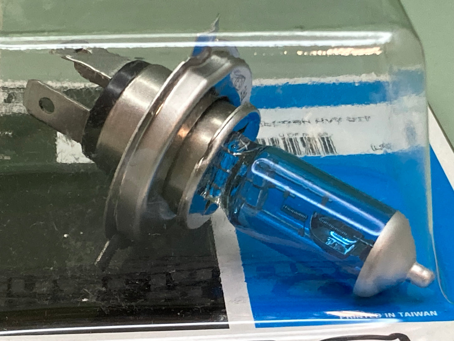 New Genuine Drag Specialties 2001-0379 Bulb H4 55/60W Halogen HVY DTY Superwhite