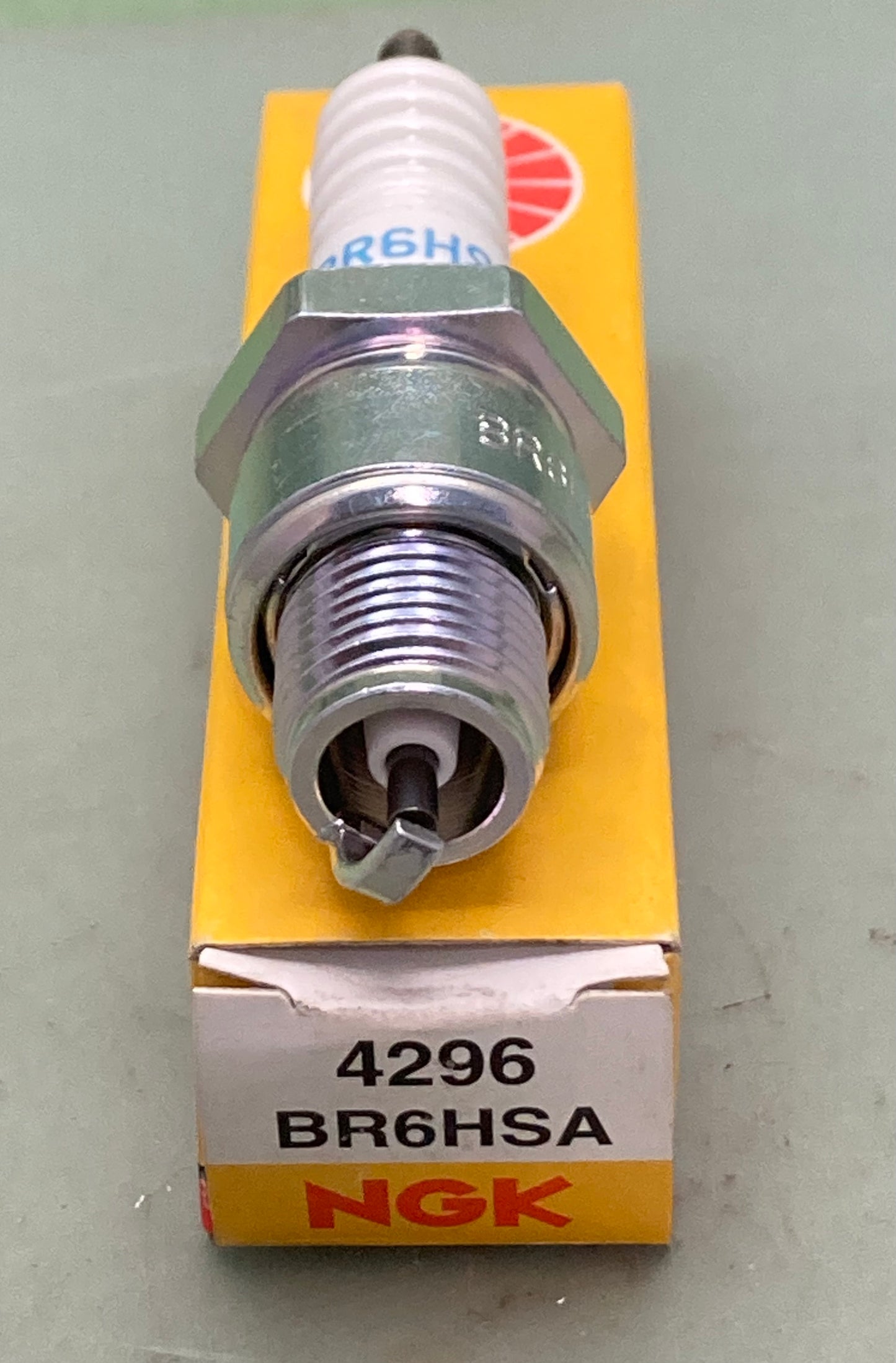Qty 2 NGK 4296 Spark Plug BR6HSA New Genuine