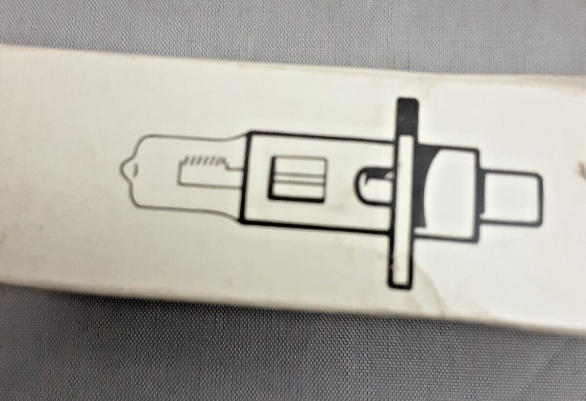 NEW GENUINE BMW 07509064001 H1 12V 55W ORIGINAL HALOGEN LIGHT BULB