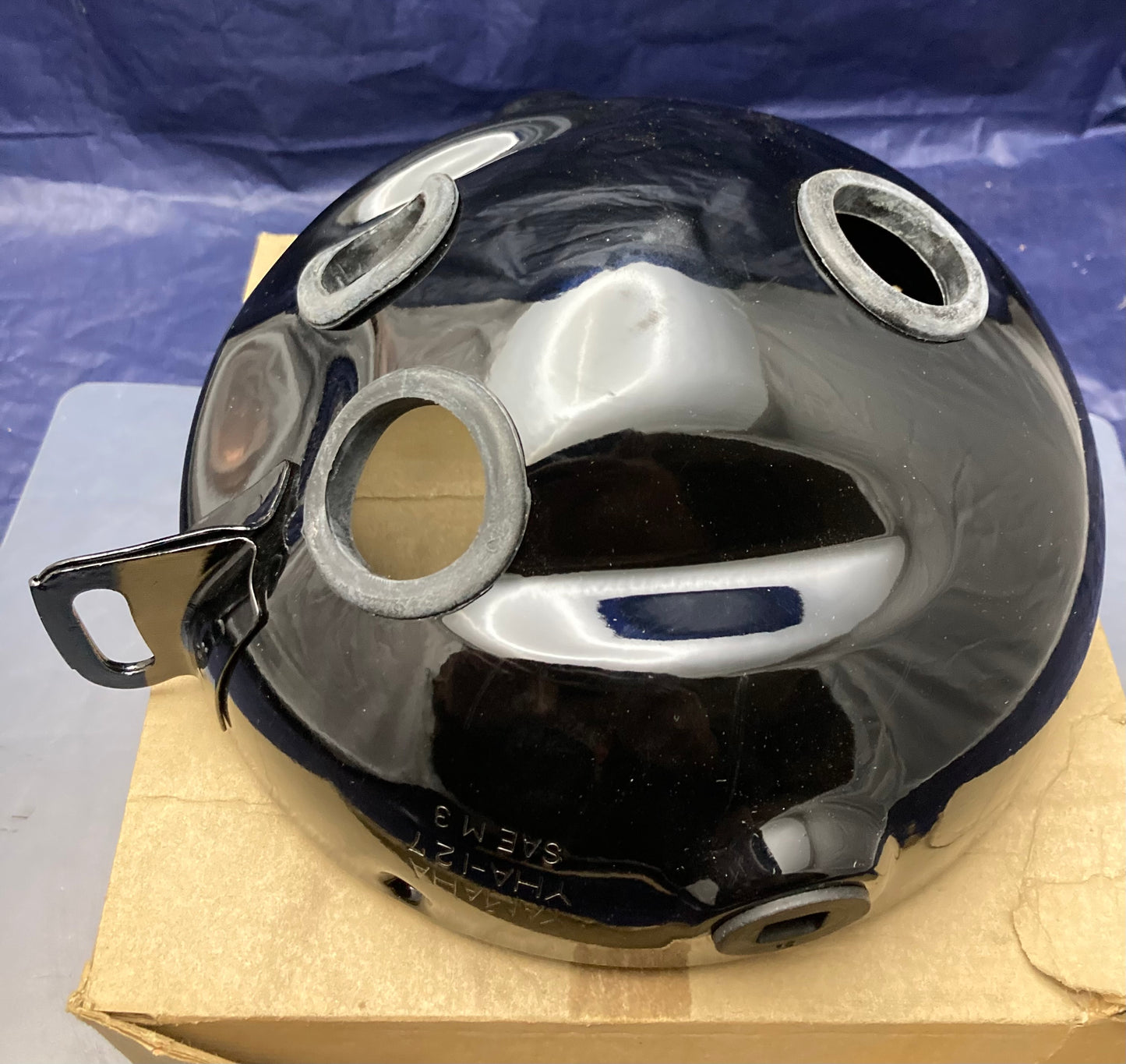 New Genuine Yamaha 584-84330-61-33 Headlight Housing Bucket