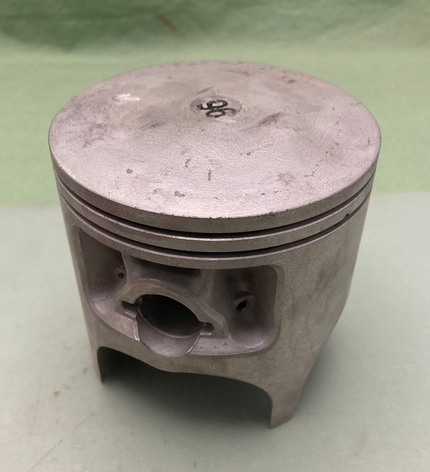 New Genuine Yamaha 2X5-11631-00-96 Piston Std