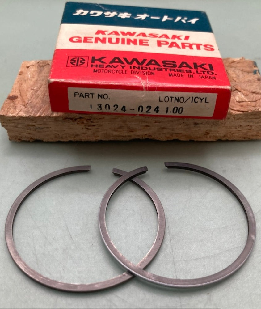 Kawasaki 13024-024 Piston Ring Set New Genuine