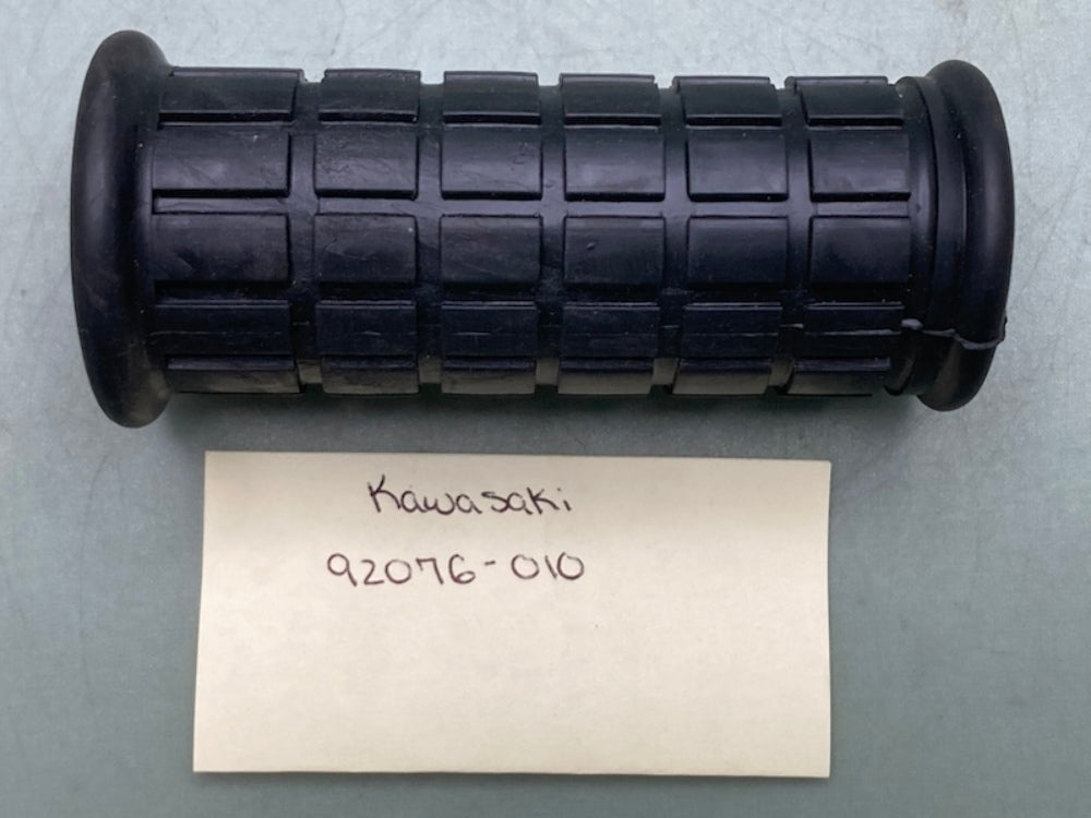 Kawasaki 92076-010 Rubber Footrest New Replaces