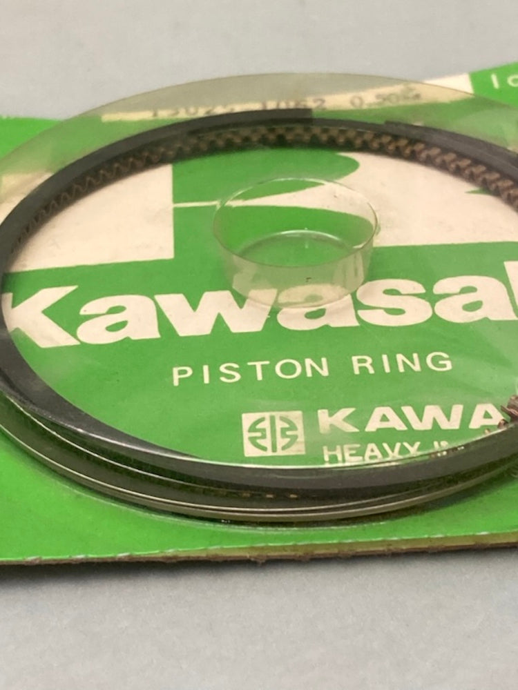 Kawasaki 13025-1062 Ring Set Piston L, O/S New Genuine