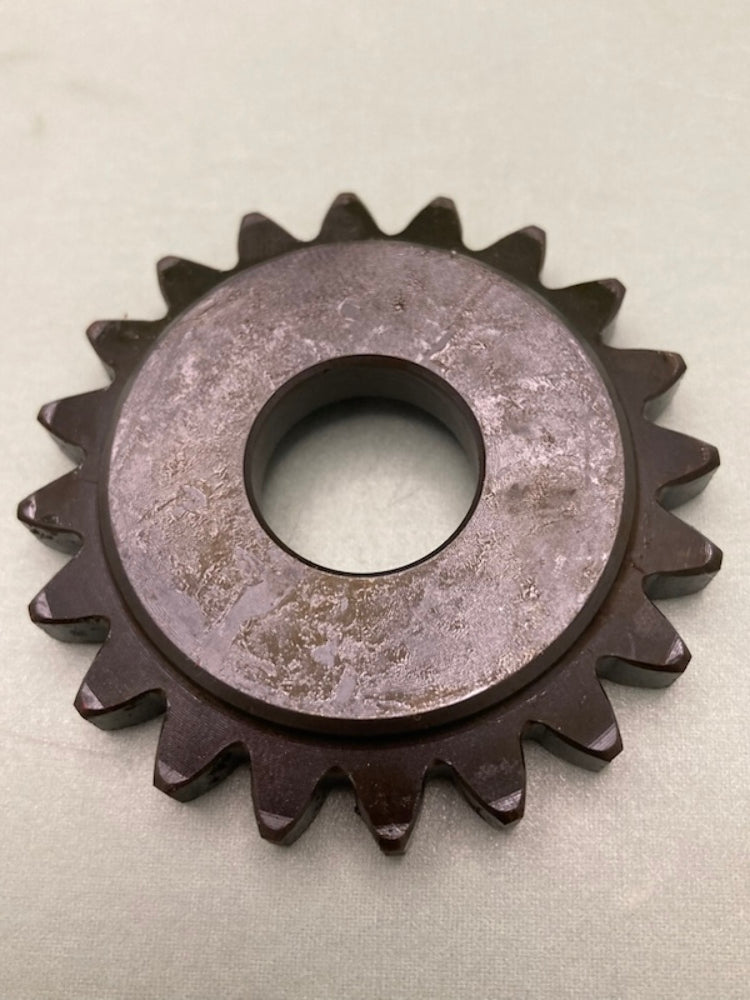 Kawasaki 13133-038 3RD GEAR, OUTPUT SHFT 20T New Genuine