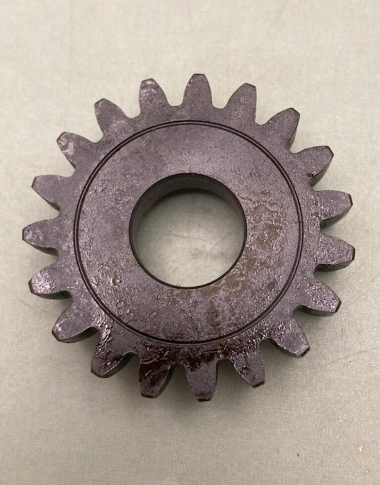 Kawasaki 13129-1018 5TH GEAR, DRIVE SHAFT New Genuine