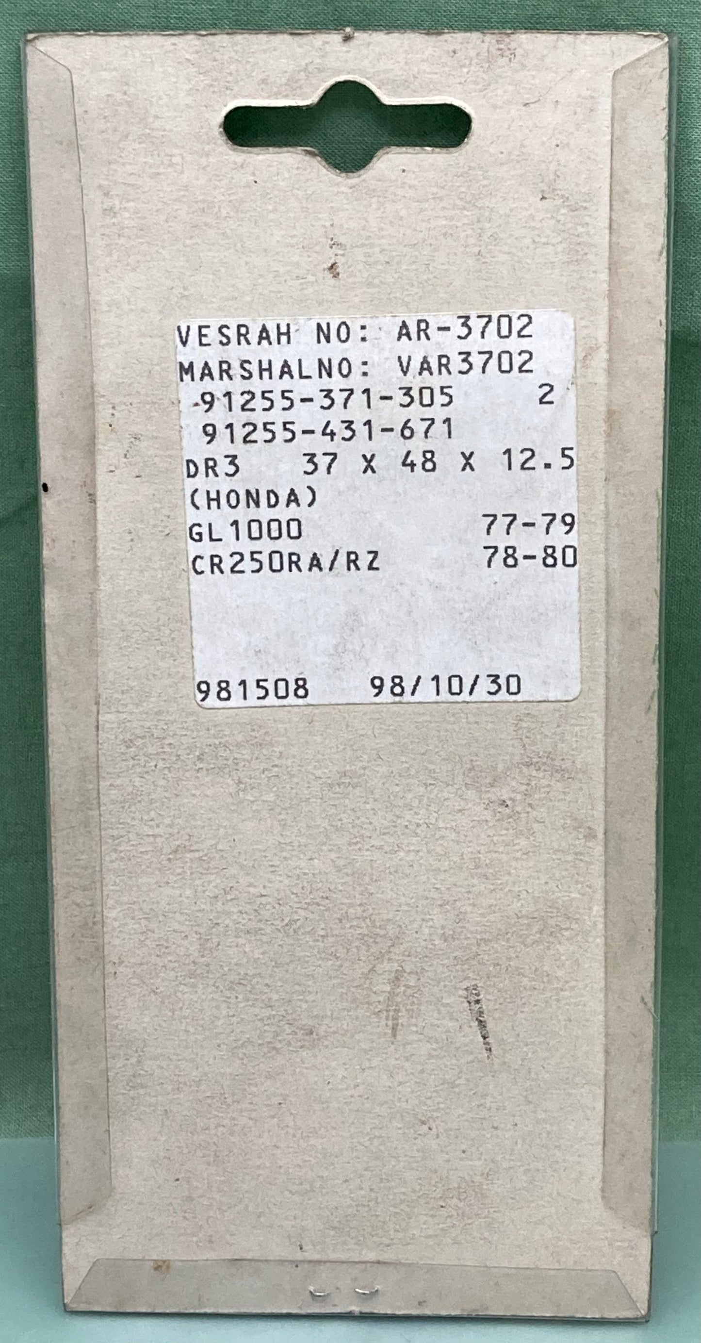 New Genuine Vesrah AR-3702 Fork Seal